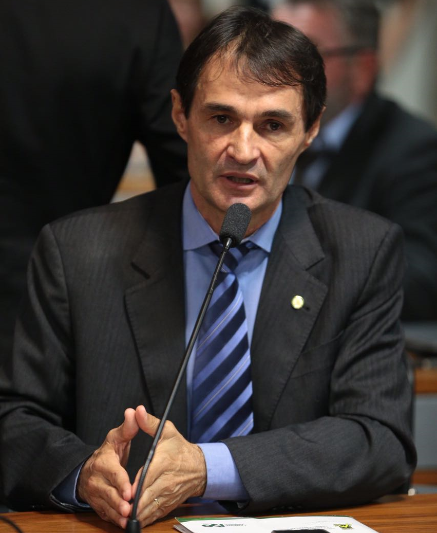 Romero cumpre agenda administrativa em Brasília, participa de homenagens a Rômulo na Câmara dos Deputados e recebe prêmio concedido ao ISEA