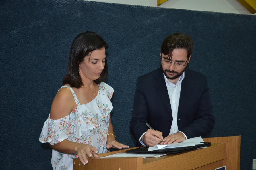 Prefeitura e a Uninassau firmam parceria em projeto da TV Alavantu que irá cobrir os festejos juninos