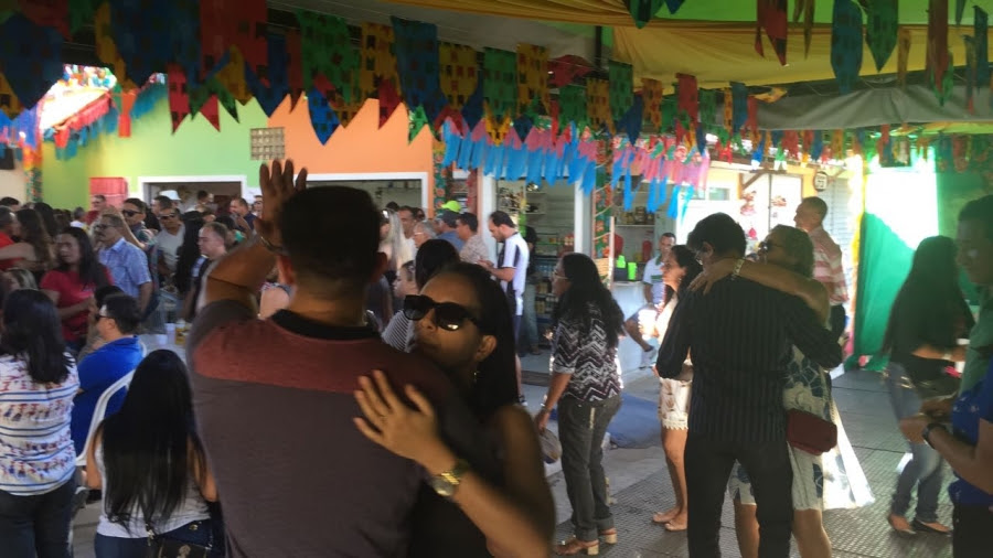 Vila do Artesão em ritmo de São João realiza mais um Forró na Vila neste sábado