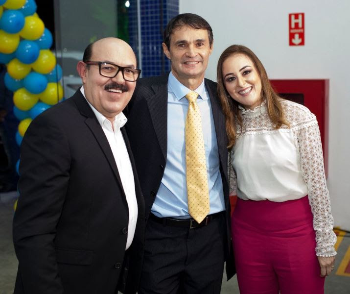 Romero participa de coquetel de lançamento do Atacavarejo Rio do Peixe