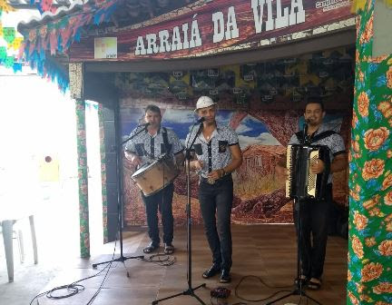 Na Vila do Artesão, mês de agosto se despede ao ritmo de muito forró com trio Jeito Nordestino
