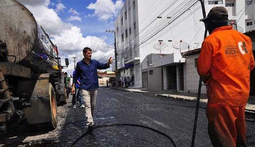 Prefeitura de Campina Grande trabalha para atingir  o recorde administrativo de quase 900 ruas pavimentadas