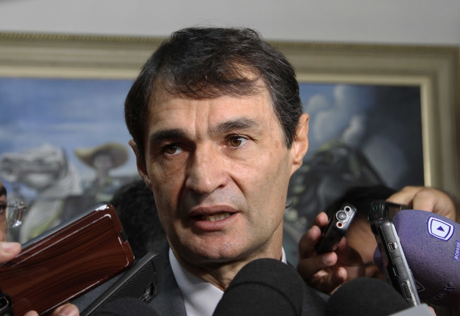 Romero tenta na Justiça Federal, em Brasília, reverter decisão administrativa da STN contra o Município
