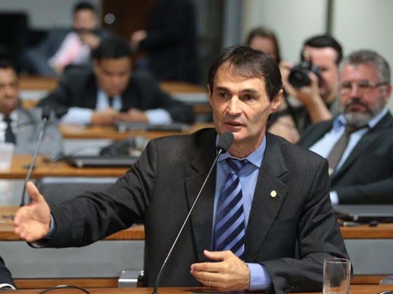Em Brasília, Romero busca apoio da bancada paraibana no Congresso para emendas em favor de Campina Grande