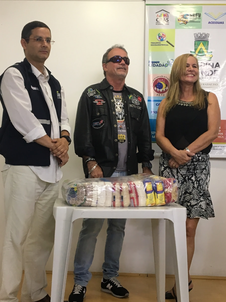 SEMAS recebe doação de alimentos arrecadados no Moto Fest
