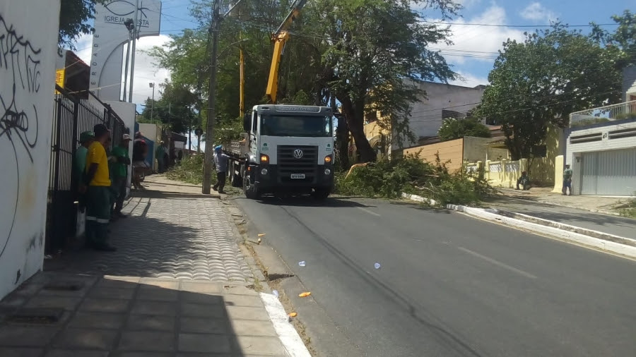 Interdição de Via em dois trechos da Rua Almirante Barroso
