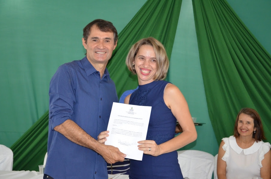 Romero empossa novos gestores escolares da Rede Municipal de Campina Grande