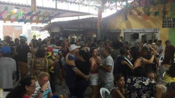 Forró na Vila agitou tarde de sábado na Vila do Artesão