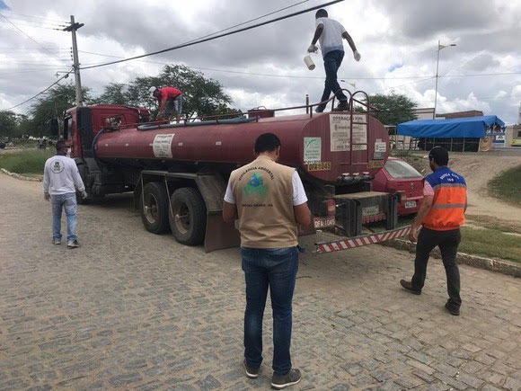GEVISA e Defesa Civil Municipal acompanham Operação Carro Pipa coordenada pelo 31º BIMtz
