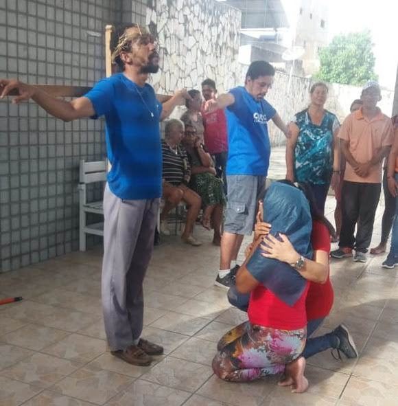 Pacientes de saúde mental encenam Paixão de Cristo nesta terça
