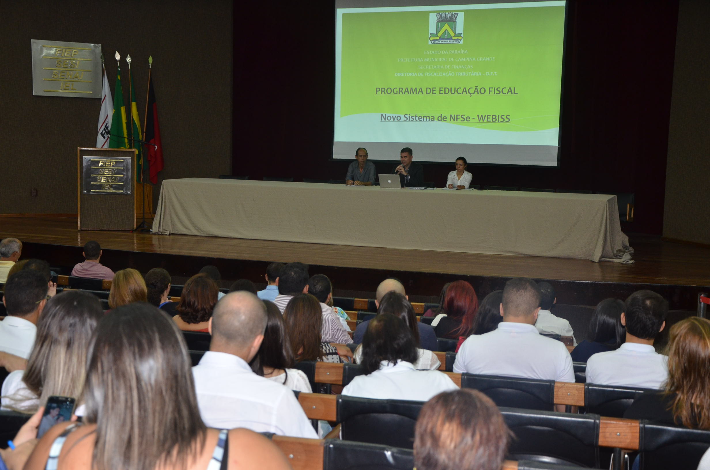 Prefeitura de Campina Grande reúne contadores, contribuintes e empresários a esclarecer sobre Nota Fiscal Eletrônica e ReCOM