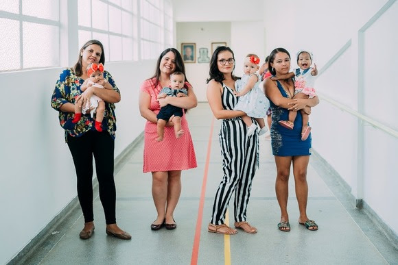 Doadoras fazem ensaio fotográfico para Dia Mundial de Doação de Leite Humano