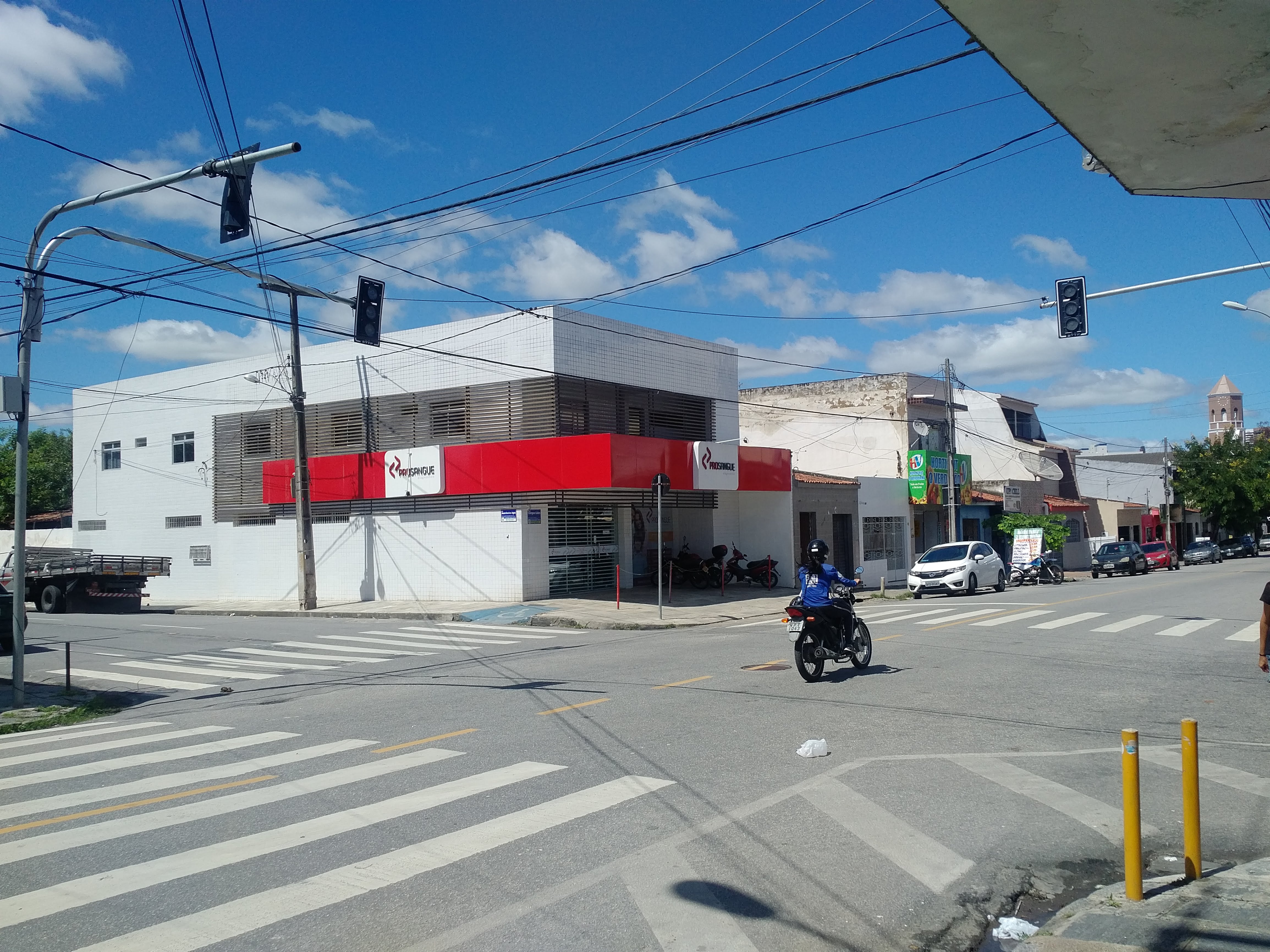 STTP instala semáforo em cruzamento da Campos Sales no José Pinheiro