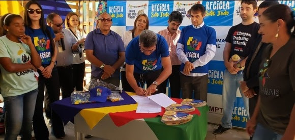 Romero Rodrigues lança Recicla São João no Parque do Povo