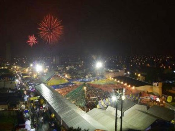 Show pirotécnico vai utilizar uma tonelada e meia de fogos de artifício na abertura do Maior São João do Mundo