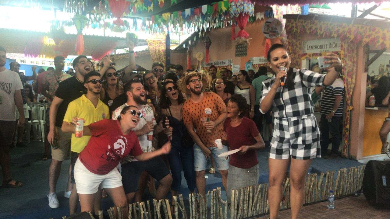 Domingo foi de intensa movimentação no São João da Vila do Artesão