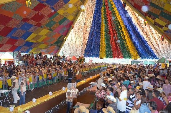 Por mais um recorde, maior “Quadrilhão Junino  do Mundo” volta ao parque do Povo nesta terça