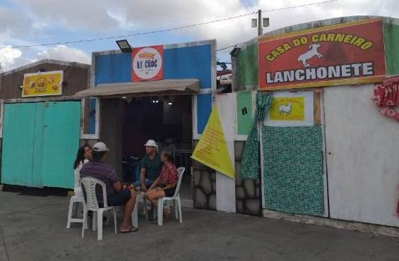 Comerciantes do Parque do Povo preparados para receber grande público nesta véspera de São João