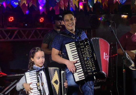 Solidariedade e muito forró marcam a abertura da 11ª edição do Arraiá do Sesc