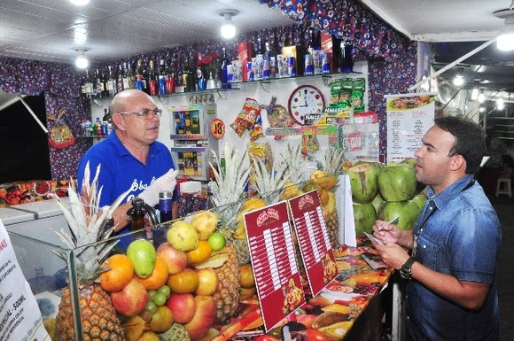 Barraqueiros do Parque do Povo estão animados com vendas para o Dia dos Namorados
