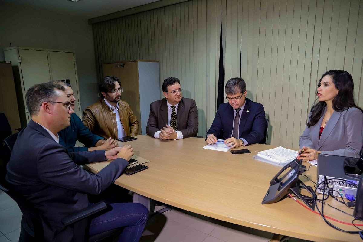 Após reunião com MPF e CGU, Prefeitura assegura manutenção da merenda escolar nas escolas e creches de Campina Grande