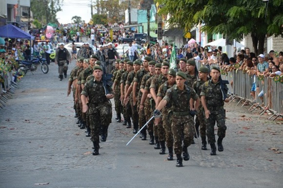 Desfile de São José da Mata encerra comemorações da Semana da Pátria