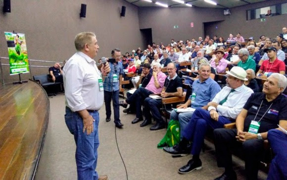 Gadelha defende união de forças para mudar a face da agricultura paraibana