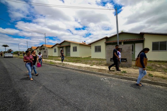 Contemplados com casas e apartamentos no Aluízio Campos participam do último dia de vistoria e revelam “encantamento” com o novo conjunto
