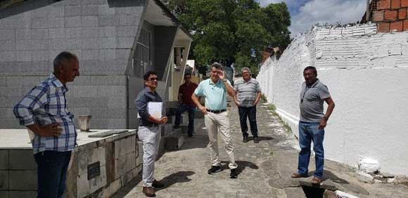 Cemitérios de Campina preparados para receber  cerca de 50 mil pessoas hoje, Dia de Finados