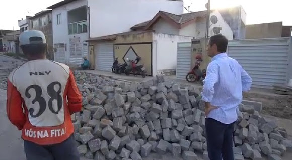 Romero vistoria obras de pavimentação de 16 ruas do Jardim Borborema