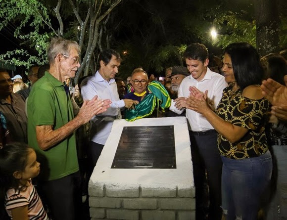 Romero entrega praça e academia popular à população do Jardim Quarenta
