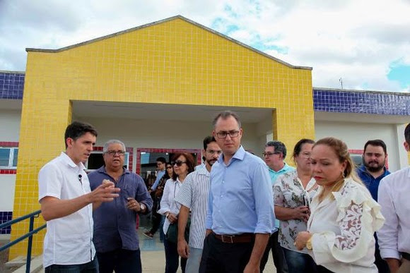Construtora faz entrega das creches, escolas, postos de saúde e outros equipamentos do Aluízio Campos para a Prefeitura de Campina Grande