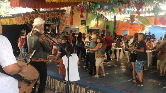Forró na Vila deste sábado já foi em clima de Réveillon