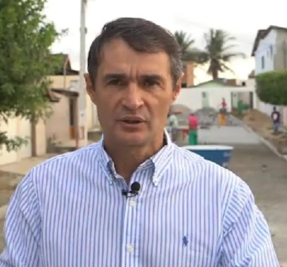 Das 10 diretrizes da reforma da Previdência federal, Romero Rodrigues decide fazer adequação de apenas um ponto em Campina Grande