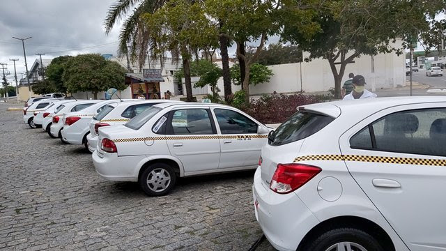 Prefeitura promove dia D de vacinação para taxistas, mototaxistas e motoristas de transporte escolar