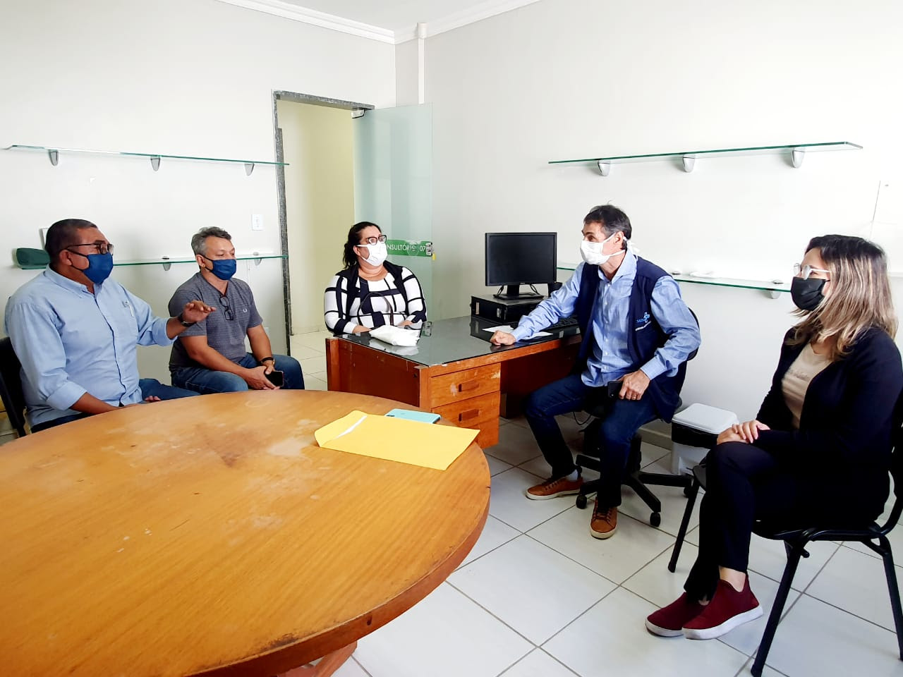 COVID-19   Romero se reúne com representantes dos feirantes do Mercado Central e anuncia medidas para ampliar a prevenção