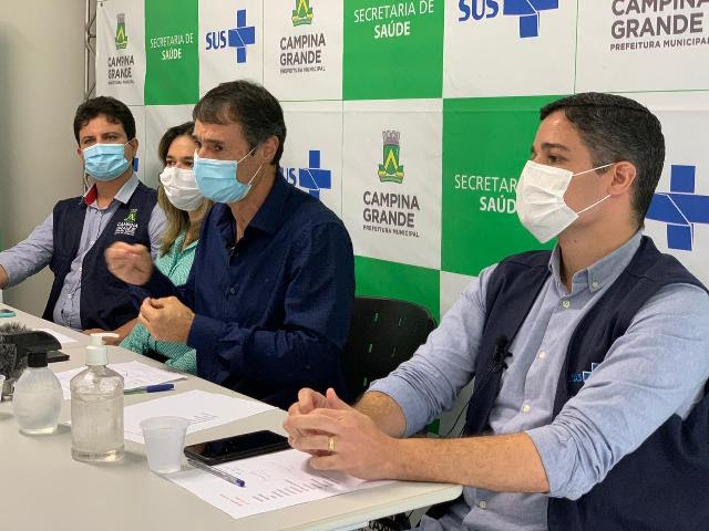 Romero anuncia nova data para retomada das aulas na rede municipal de ensino de Campina Grande e suspensão temporária do atendimento do Cadastro Único