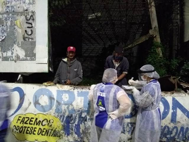 Secretaria de Saúde leva assistência às pessoas em situação de rua durante a pandemia