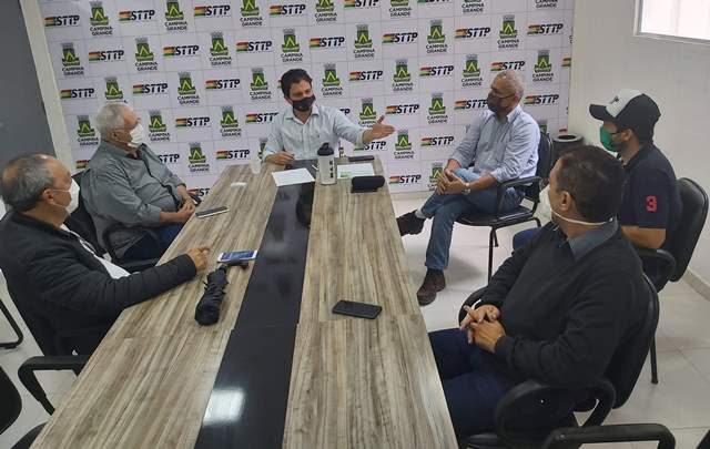 STTP celebra convênio de cooperação técnica com secretarias do município para implantação de abrigos de ônibus e sinalização de ruas