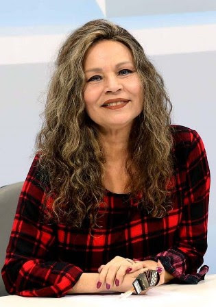 Romero lamenta a morte prematura da radialista e cantora Inaudete Amorim