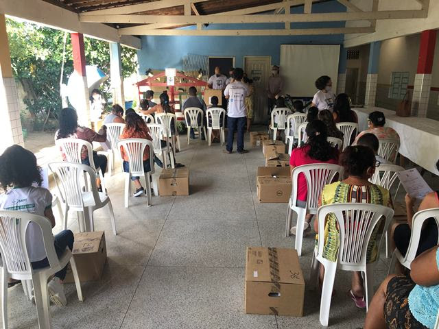 Seduc promove segunda entrega de equipamentos do projeto “Um Computador Nota 10”