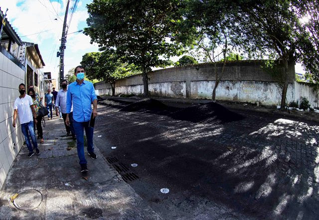 PROGRAMA CRESCE CAMPINA 4: Romero lança pacote de R$ 20 milhões em obras de asfaltamento para beneficiar 96 ruas de 25 bairros de Campina Grande