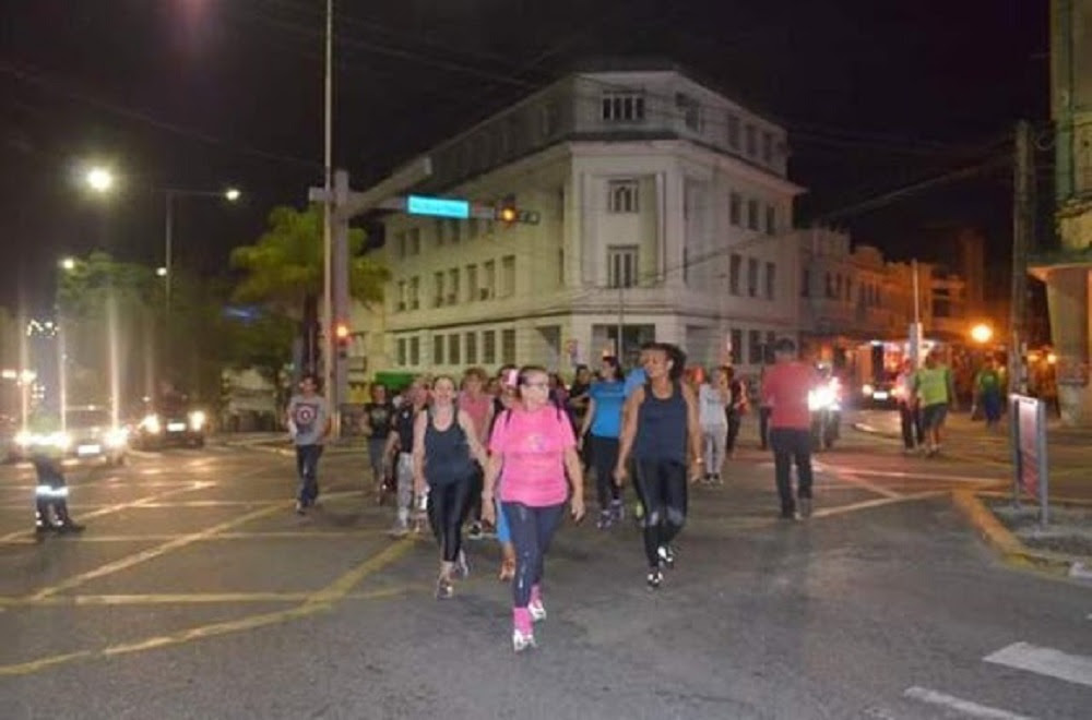 Hoje tem Caminhada Natal Iluminado em Campina Grande