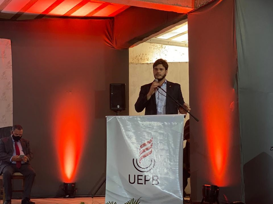 Bruno prestigia posse das novas reitora e vice-reitora da UEPB e  revela disposição para parcerias em favor de Campina Grande