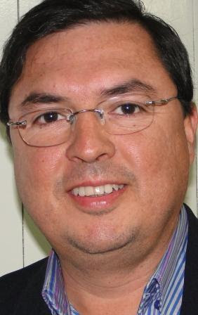 LUTO: Bruno lamenta  morte do jornalista Fernando Soares, vítima da Covid-19