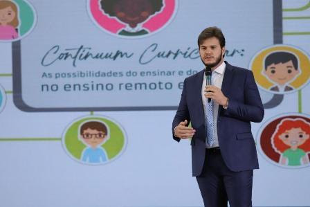 Na abertura de seminários da Educação, Bruno reafirma compromisso com a educação de qualidade e com a inclusão social