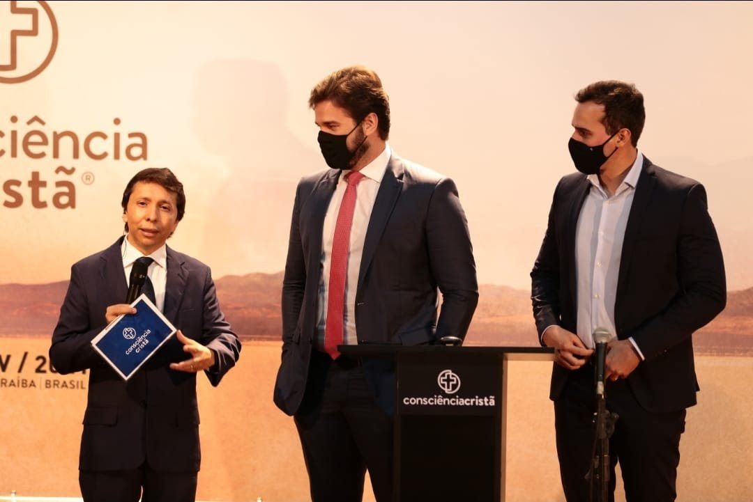 Bruno prestigia a abertura do Encontro da Consciência Cristã 2021 e presidente da Vinacc reconhece apoio da Prefeitura de Campina Grande