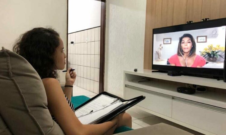 Seduc abre seleção para professores ministrarem aulas na TV aberta