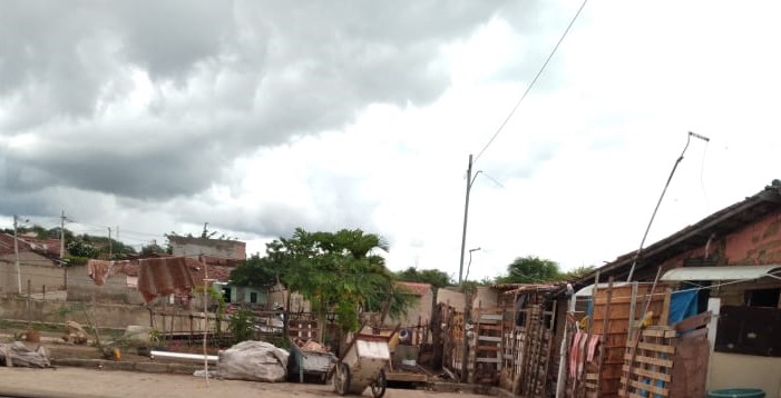 Equipes da Prefeitura de Campina Grande prestam assistência às famílias desabrigadas no último sábado