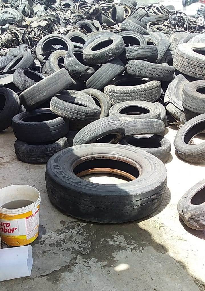 Programa de preservação ambiental da Prefeitura de Campina Grande destina pneus usados para empresa de reciclagem do Estado de São Paulo
